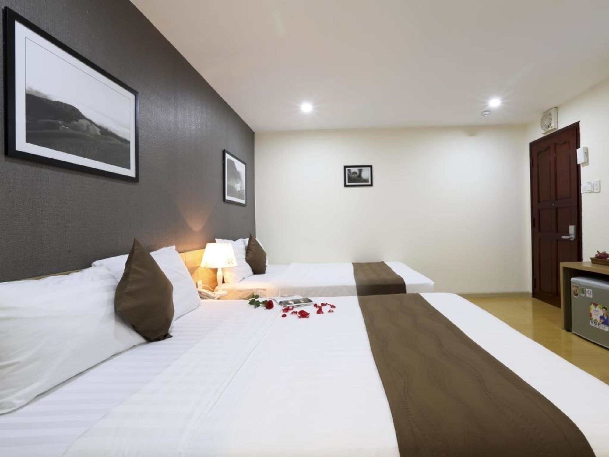 Thu Hien Hotel Nha Trang Zewnętrze zdjęcie